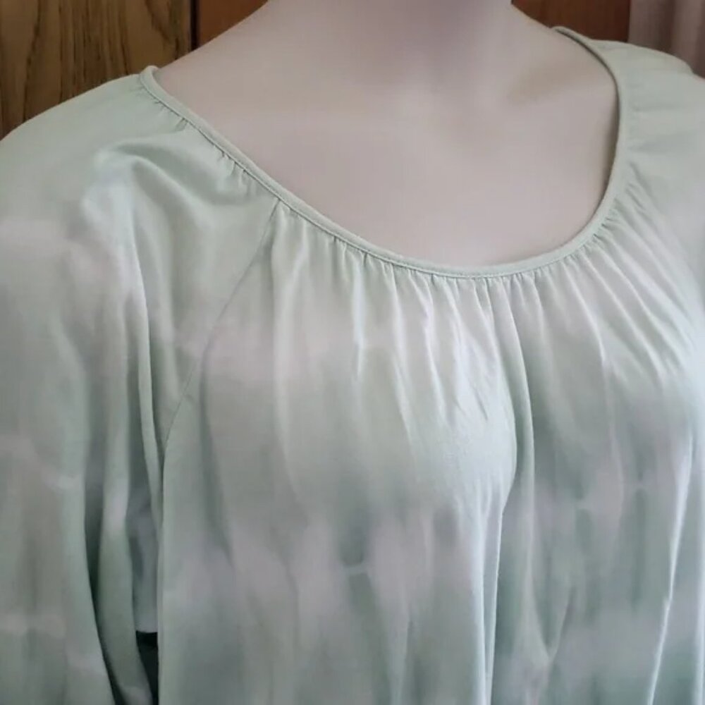 Two plus size pullover casual tops 3X in taupe and sage by Maurices and Chaps - Picture 4 of 14